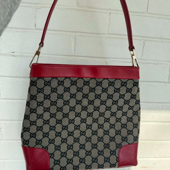 Authentic Vintage Gucci GG Canvas Shoulder Bag - Picture 3 of 17